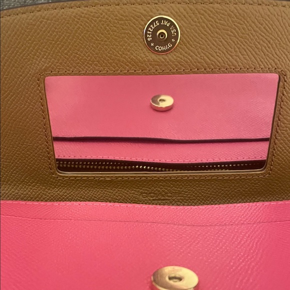 Coach Fuchsia Crossgrain Envelope Leather Crossbody/Wristlet - Picture 8 of 16